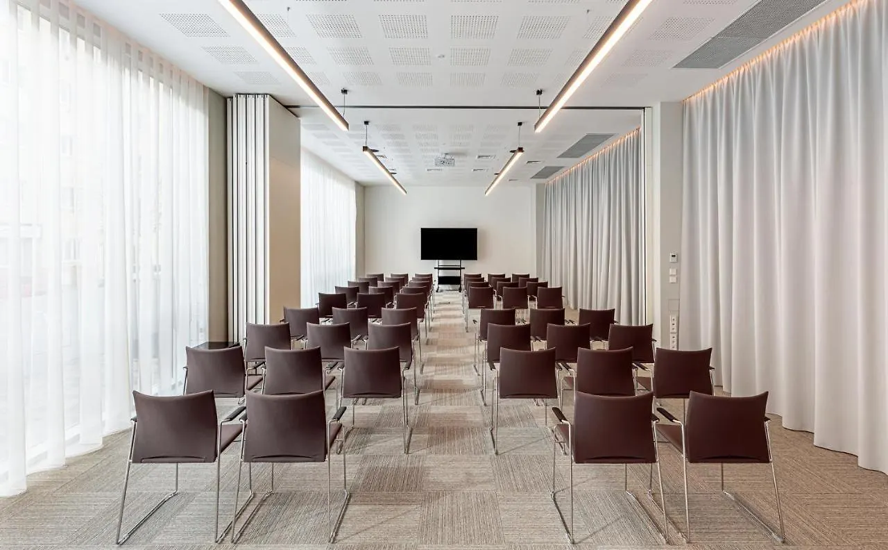 Holiday Inn Prague By Ihg 4*,