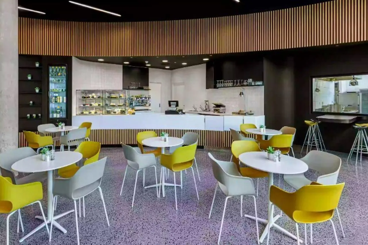 Holiday Inn Prague By Ihg 4*,