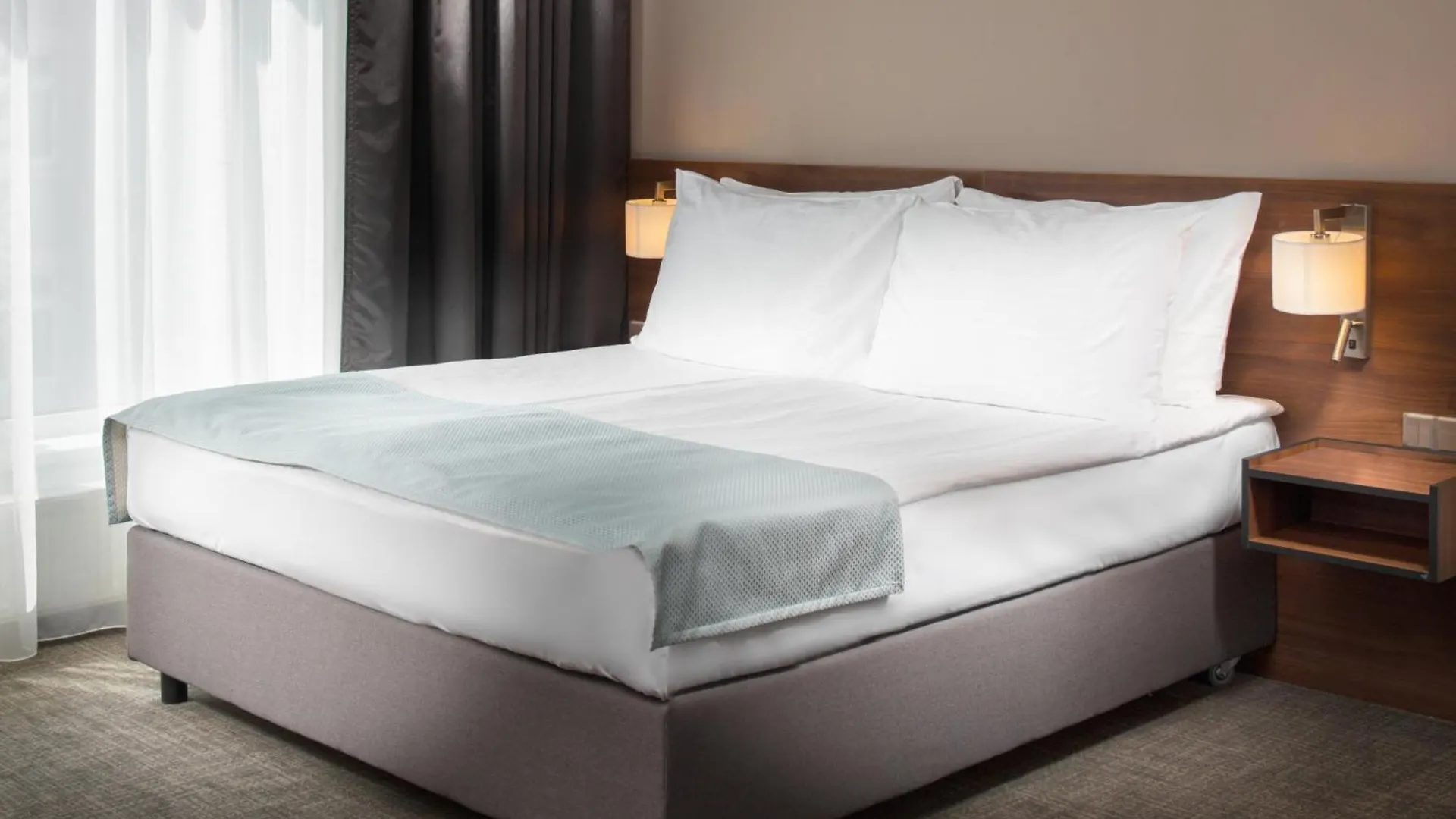 **** Hotel Holiday Inn Prague By Ihg República Checa