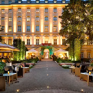 The Grand - The Leading Of The World Praha
