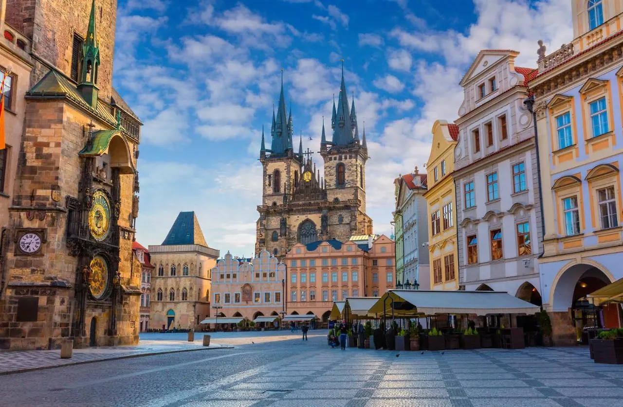 Holiday Inn Prague By Ihg Hotel