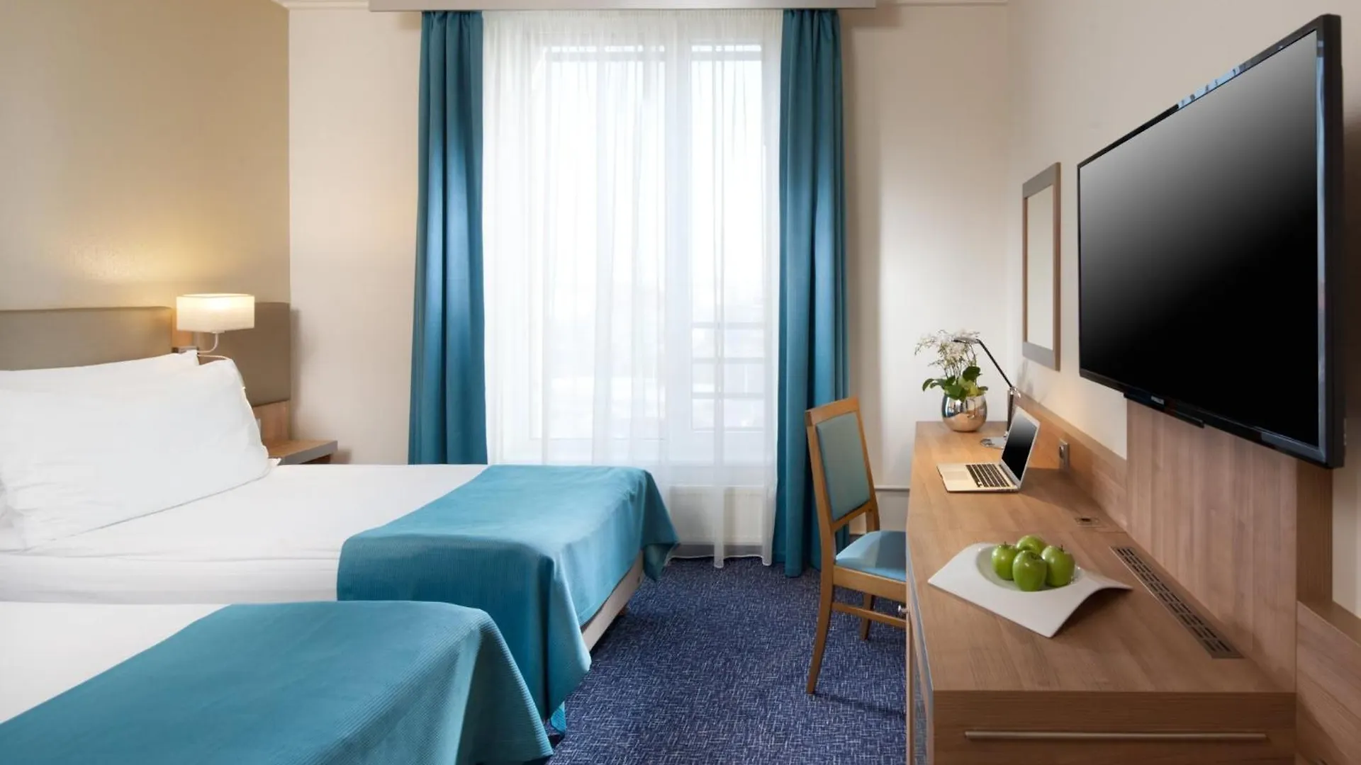 Holiday Inn Prague By Ihg 4*,